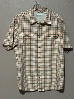 Columbia / Men's Short Sleeve Button Down Shirt / Size L